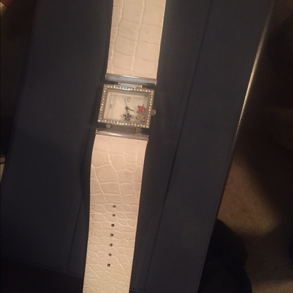 Mickey Mouse watch - Picture 3 of 4