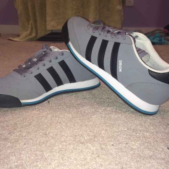 Adidas Orion Sneakers ❤️