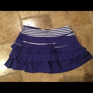 Lululemon ruffle skirt