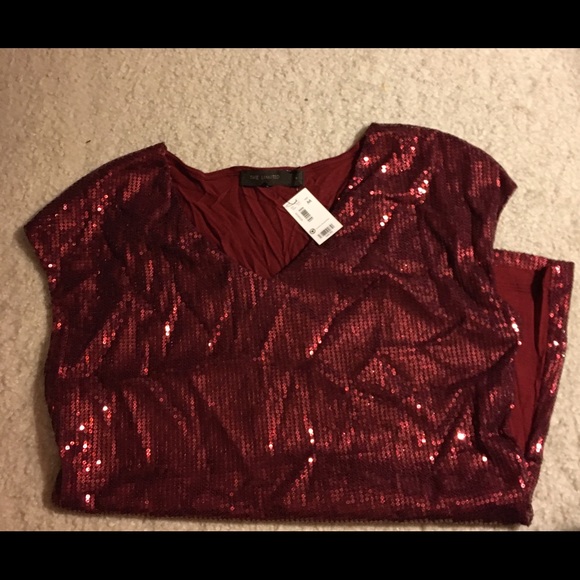 The Limited Sequence Top