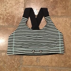 Lululemon HR sports bra
