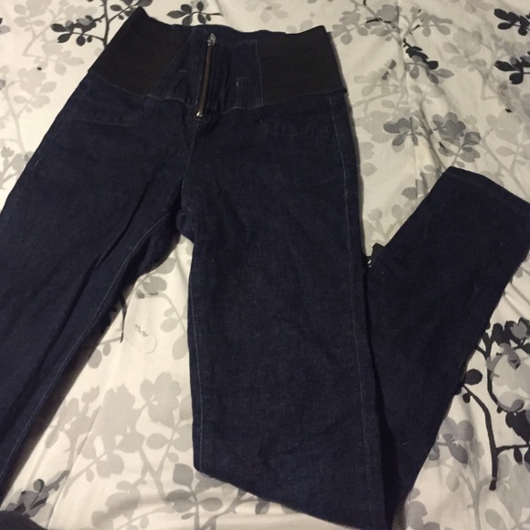 High waisted jeans