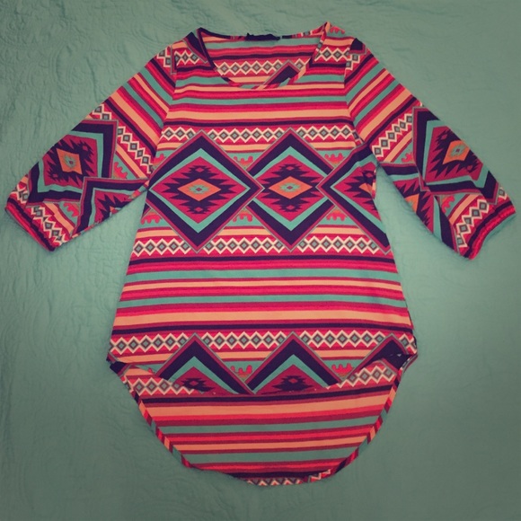 Tribal print boutique tunic! - Picture 1 of 2
