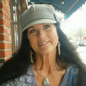 Meet your Posher, Laurel