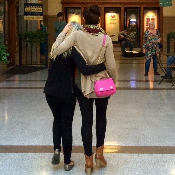 Meet your Posher, Margo