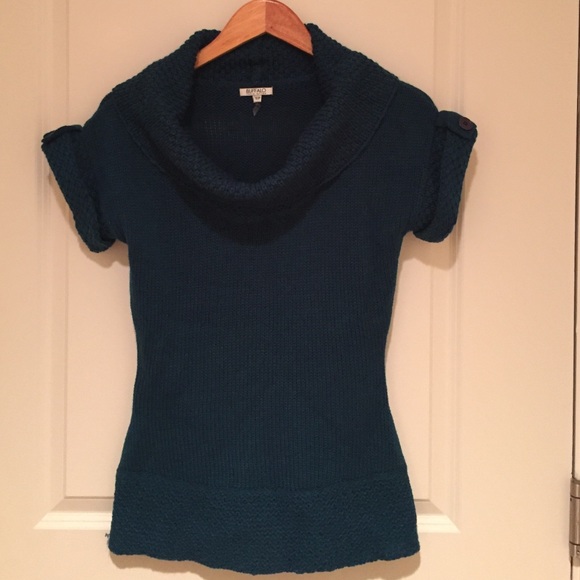 Buffalo Short Sleeved Sweater in Blue