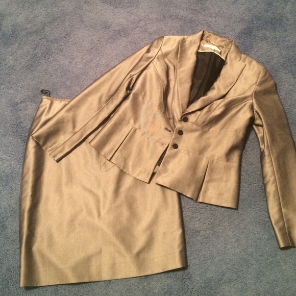 ***FINAL PRICE***Gorgeous business suit