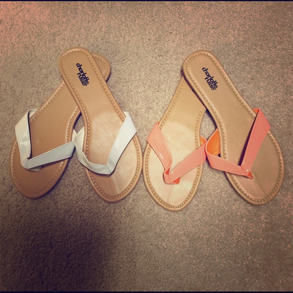 SPRING CLEANING 🌺Flip flop bundle