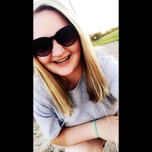 Meet your Posher, Leaha