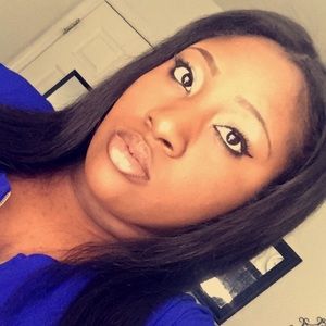 Meet your Posher, Lakisha