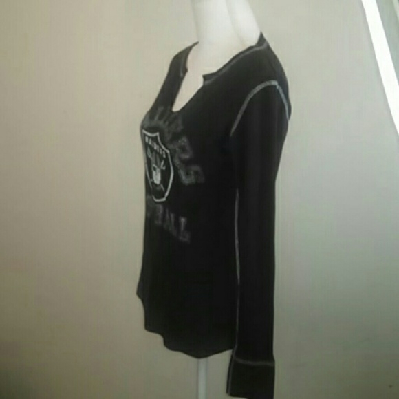 NFL Raders Football top med - Picture 2 of 3