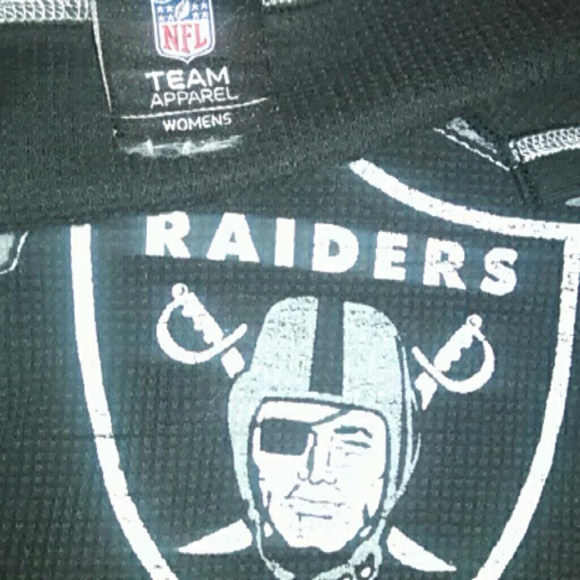 NFL Raders Football top med - Picture 3 of 3