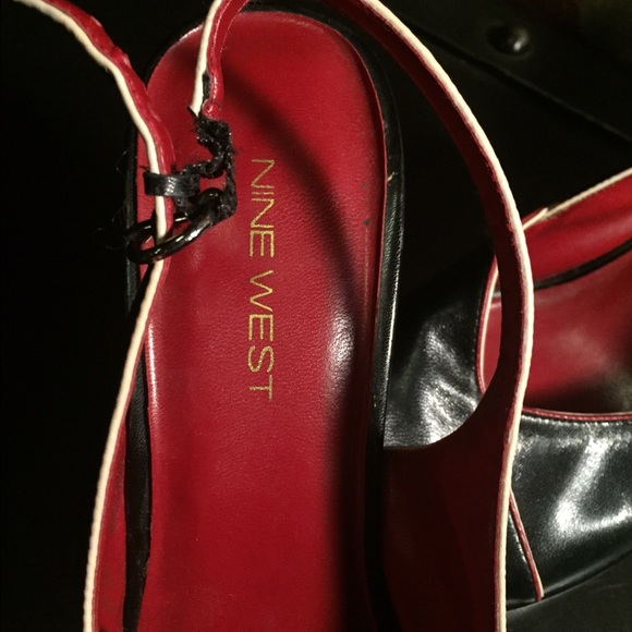 SOLD-------Nine West heels - Picture 2 of 3