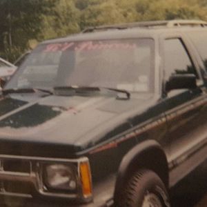 Meet your Posher, Toni