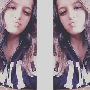 Meet your Posher, Hailey