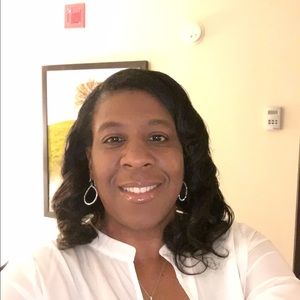 Meet your Posher, Toshia