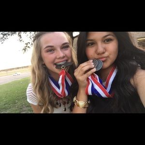 Meet your Posher, Destyne