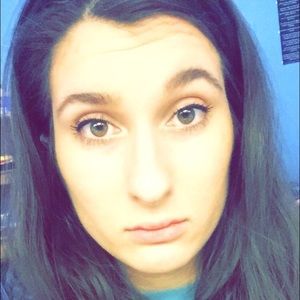 Meet your Posher, Candace