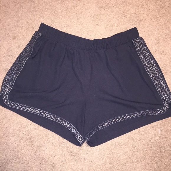 Forever 21 Plus Size 2X Black Shorts w/ Beading