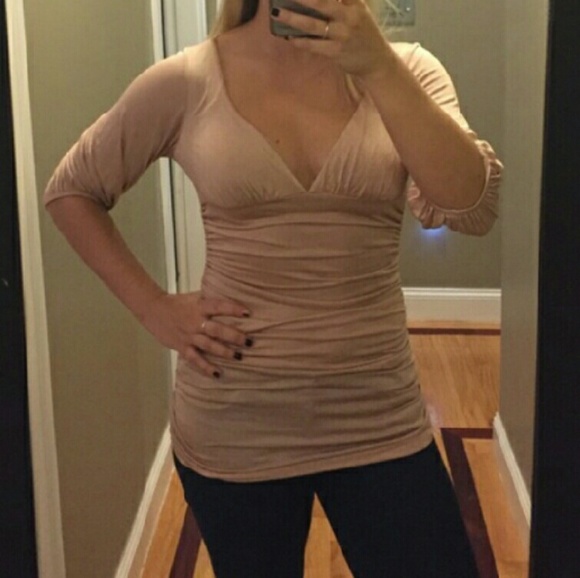 🚫SOLD🚫BEBE SCRUNCH TOP - Picture 3 of 3