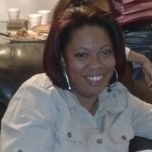 Meet your Posher, Dominique