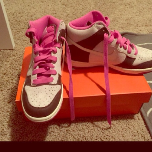 Nike High Tops - 7.5 - Picture 1 of 1