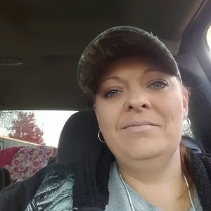 Meet your Posher, Niki