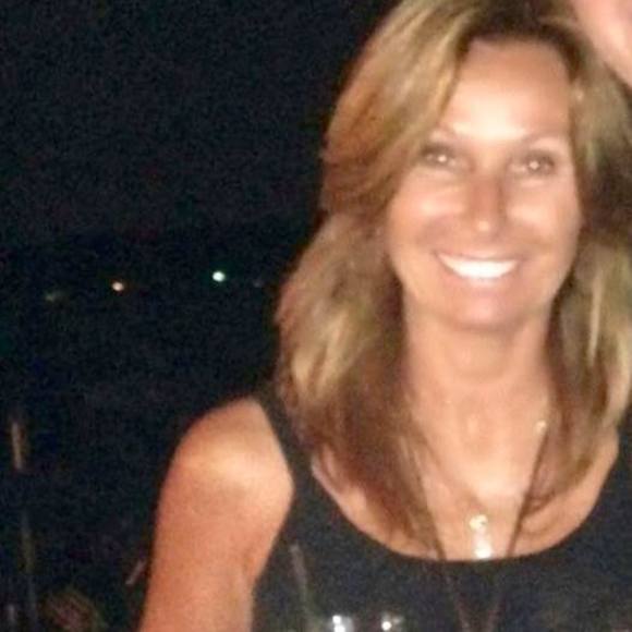 Meet your Posher, Lori - Picture 1 of 1