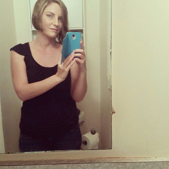 Meet your Posher, Renee - Picture 1 of 1