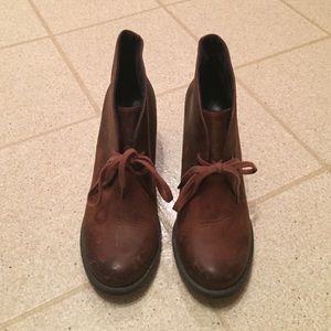 Clarks Healed Booties