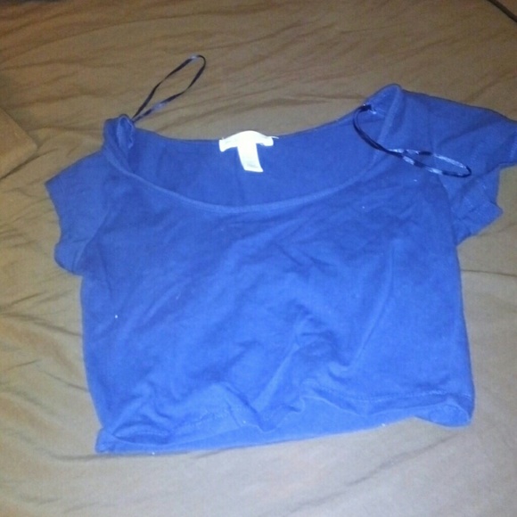 Crop top free with bundle