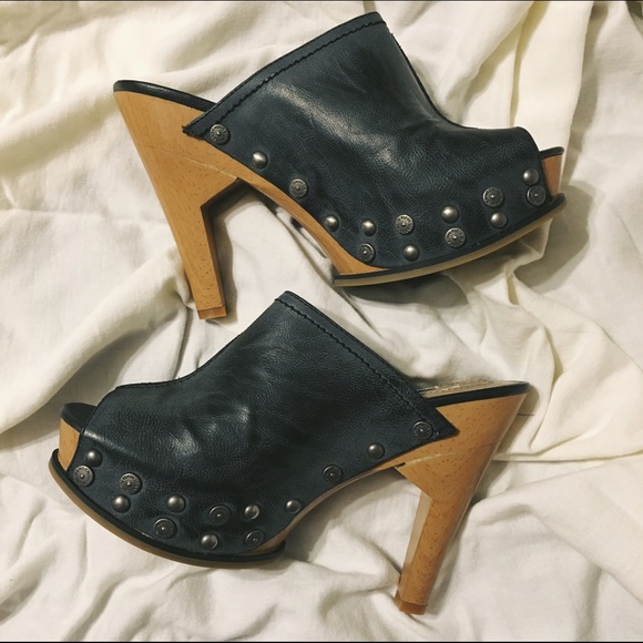 Calvin Klein vintage suede platform shoe