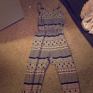 Jumpsuit never worn, excellent condition
