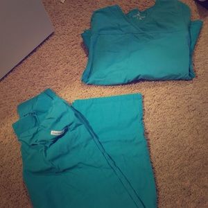 Scrubs (pair)