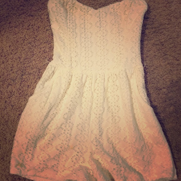 Strapless romper