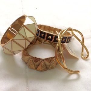 ✨SALE✨F21 Assortment of 4 Bangles/Bracelets