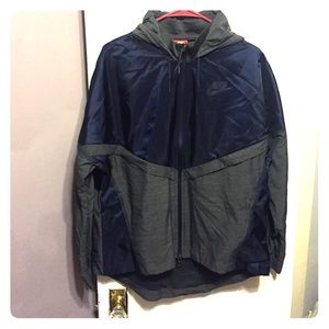 Nike windbreaker jacket