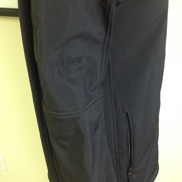 Black Jacket. - Picture 3 of 3