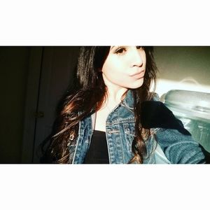 Meet your Posher, Isabel