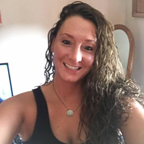 Meet your Posher, Leah - Picture 1 of 1