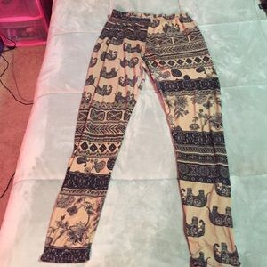 Tan/black elephant legging