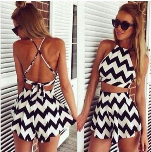 Chevron Two-Piece Romper - Picture 4 of 4