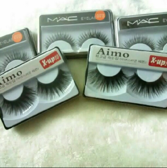 False eyelashes