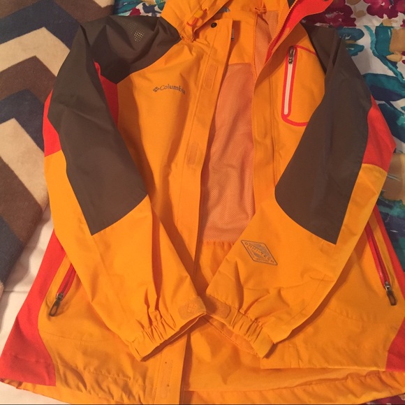 Columbia rain jacket - Picture 4 of 4