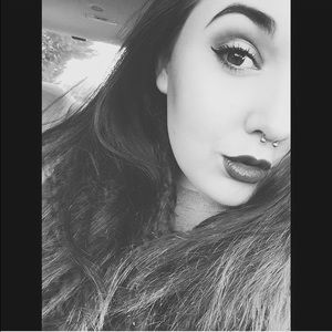 Meet your Posher, Katelyn