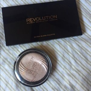 Makeup revolution bundle