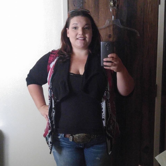 Meet your Posher, Taylor - Picture 1 of 1