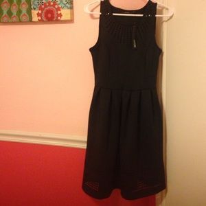 Cute little black dress never worn NWT!