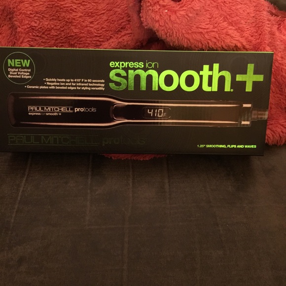 Paul Mitchell flat iron