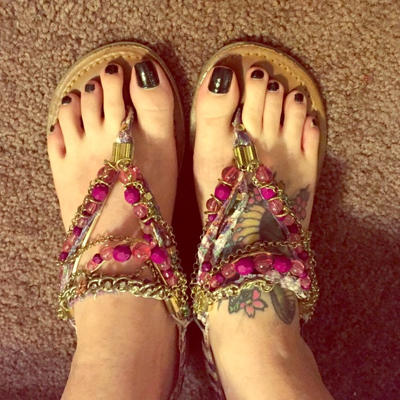 Super cute Sandals! 😍